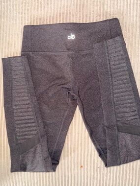 ALO Yoga Gray Ribbed Side-Panel Leggings